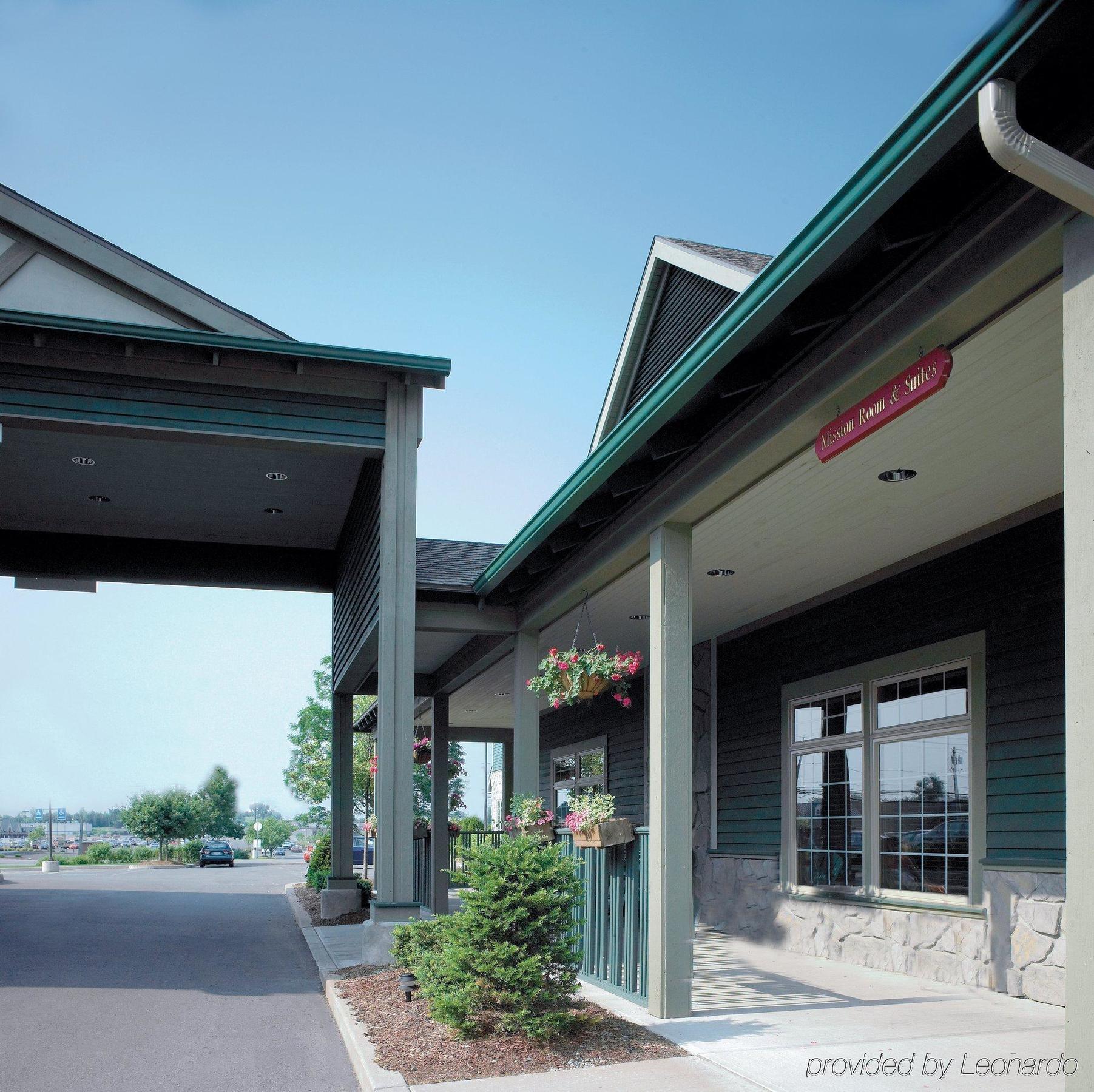 The Craftsman Inn & Suites Fayetteville Exterior photo